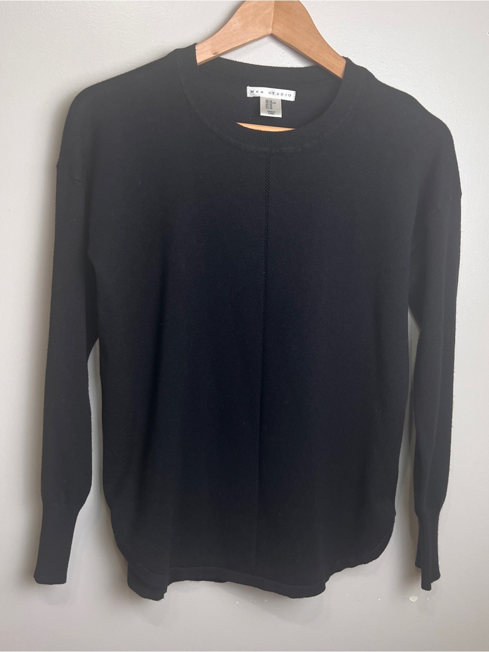 Max Studio Women's Black Knit Pullover Sweater Crew Neck Size XS, EUC